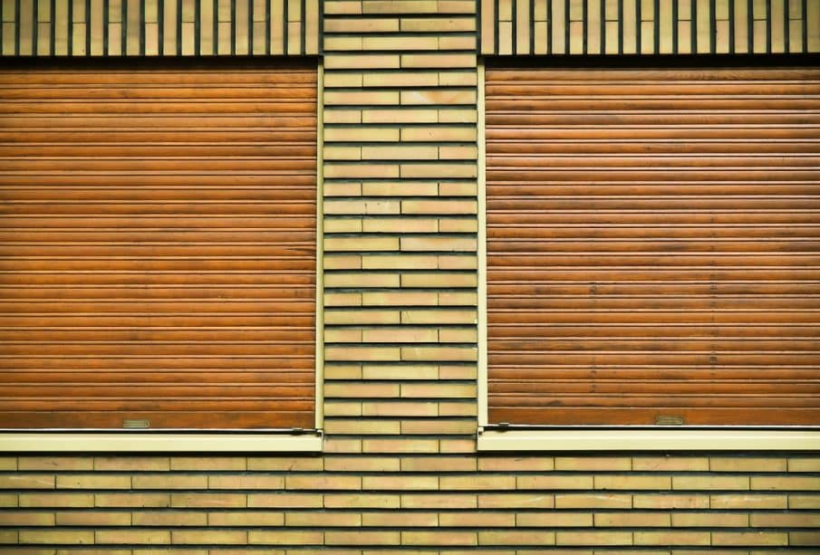 Pourquoi recourir à des professionnels locaux pour le déblocage de son volet roulant ?
